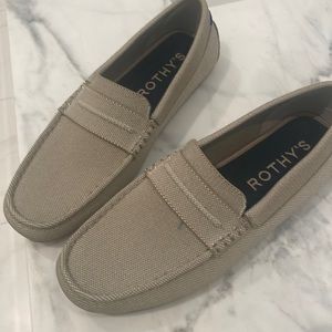 Size 11 Rothy’s loafers. Just out of box. Never worn.